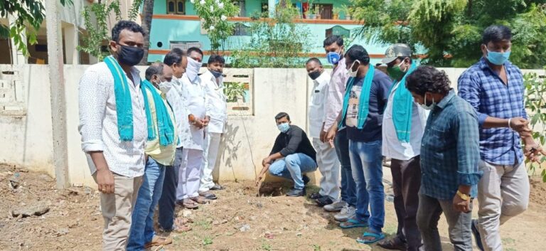 Maadri PrithviRaj doing the planting of Tree