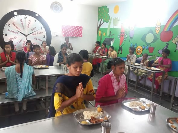 Maadri PrithviRaj serving food to old-age & orphan children at 'Amma Nanna Old Age Home' in Patancheru