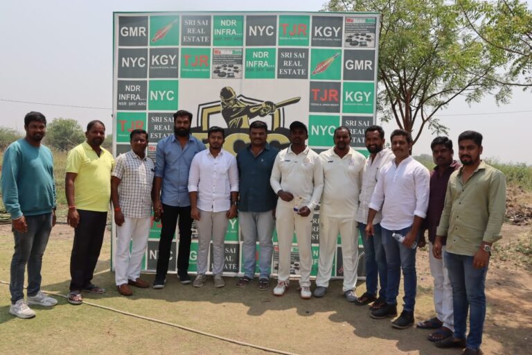Maadri PrithviRaj attended Cricket Tournament Finals in Patancheru