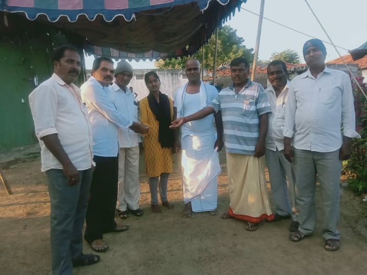 MDR Foundation Co-Founder Maadri PrithviRaj Doing Financial help at Patancheru