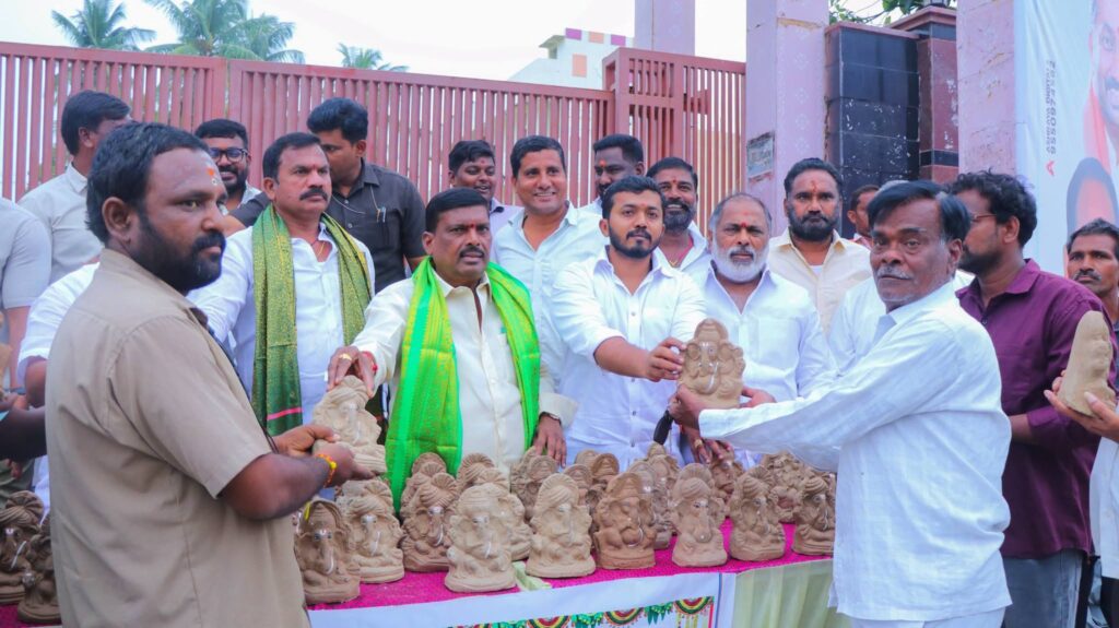 Eco-Friendly Ganesh Chaturthi: Maadri PrithviRaj leader of Patancheru Leads Clay Idol Distribution